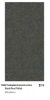 Μαύρο 1200x600x18mm ομαλή επιφάνεια ολόκληρο το σώμα πάτωμα πλακάκια στρωμάτων γύρω από πισίνα